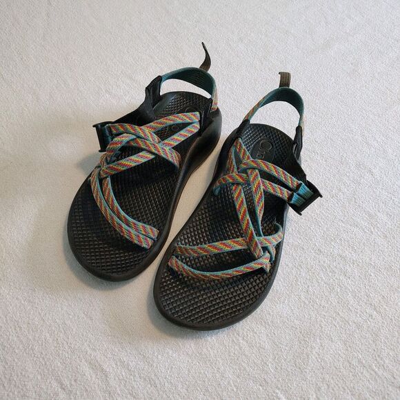 Chaco Girls Sandals Multicolor Rainbow Hiking Outdoors Water Comfort Size 3 - Picture 2 of 6